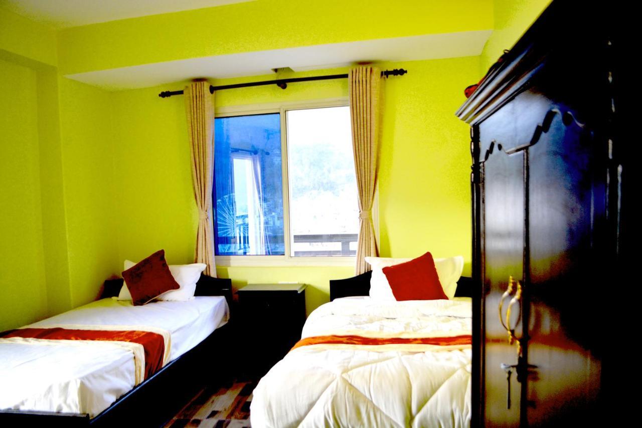 Hotel Rupee Pvt. Ltd. 博卡拉 外观 照片